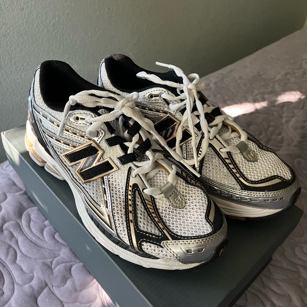New Balance 1906R Sneakers Gold/Silver/Black/White W9
